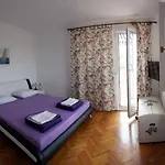 Muco Varos