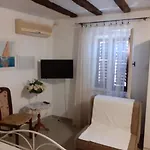 Muco Varos Apartman Split