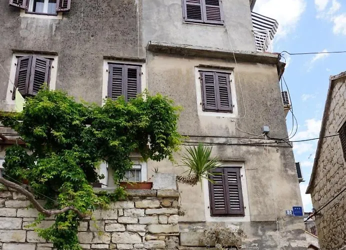 Muco Varos Lägenhet Split