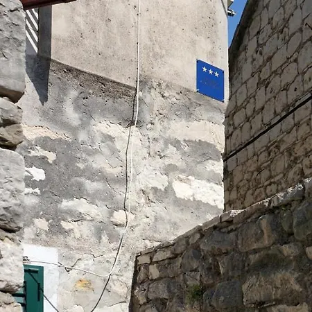 Апартаменты Muco Varos Сплит