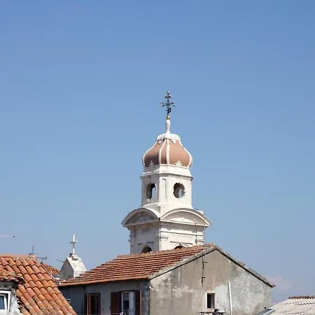 Апартаменты Muco Varos