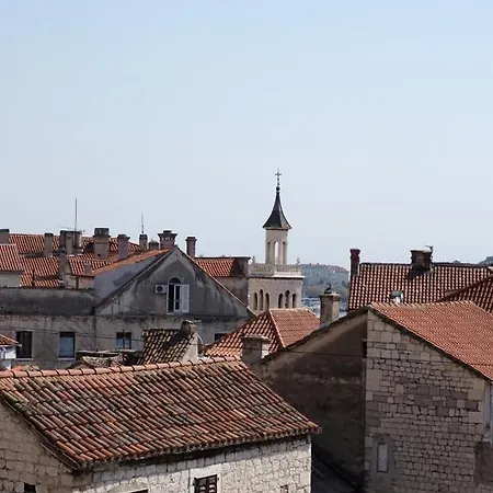 Апартаменты Muco Varos